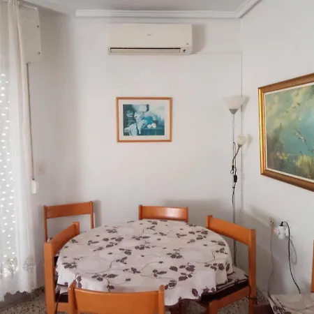 Tipical Spanish Near The Beach Top Floor Apartment